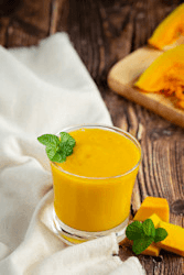 Smoothie with persimmon